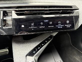 Peugeot e-5008 GT NEW MODEL! 73kWh 214PK Aut. 7-personen picture 28