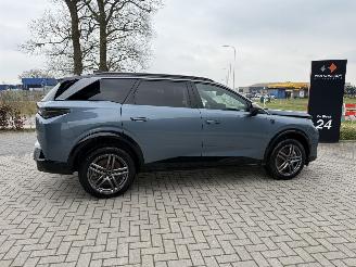 Peugeot e-5008 GT NEW MODEL! 73kWh 214PK Aut. 7-personen picture 9