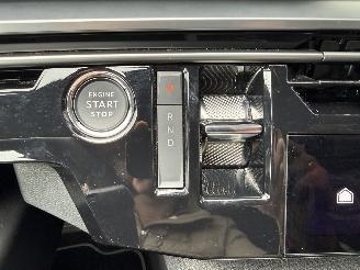 Peugeot e-5008 GT NEW MODEL! 73kWh 214PK Aut. 7-personen picture 26