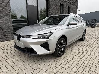 MG MG5 Electric Long Range 61kWh 157PK Aut. Luxury picture 3