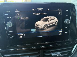 Volkswagen T-Roc 1.5 TSI 150PK DSG7 R-Line Black Edition PANO VOL! picture 27