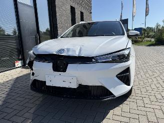 MG MG5 Electric Long Range 61kWh 157PK Aut. Luxury picture 4