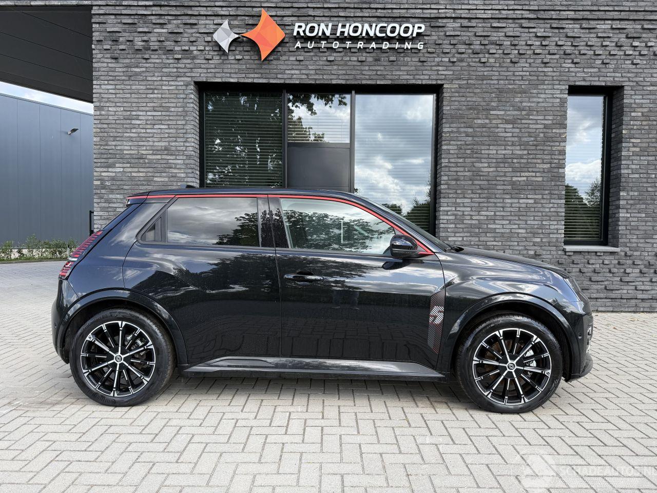 Renault 5 NEW ICONIC! Comfort Range 52kWh 150PK Aut.