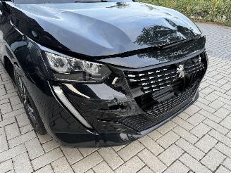 Peugeot 208 1.2 PureTech 101PK Allure picture 33