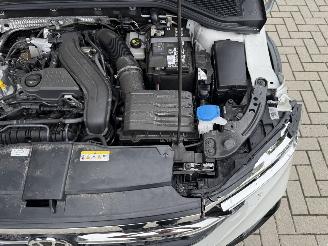 Volkswagen T-Roc 1.5 TSI 150PK DSG7 R-Line Black Ed. PANO! picture 42