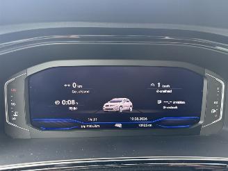 Volkswagen T-Roc 1.5 TSI 150PK DSG7 R-Line Black Ed. PANO! picture 31