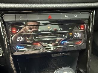 Volkswagen T-Roc 1.5 TSI 150PK DSG7 R-Line Black Ed. PANO! picture 28