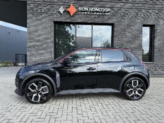 Avarii autoturisme Renault 5 EV Comfort Range 52kWh 150PK Aut. Techno 2025/10