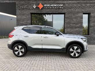 Vaurioauto  passenger cars Volvo XC40 T5 Recharge 1.5 PHEV 179PK Aut. Ultimate Dark 2023/4