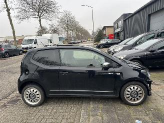 Volkswagen Up! Black UP! Panoramadak! picture 4