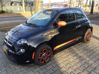 damaged passenger cars Fiat 500E 500 elektrisch full opties zeer lichte schade 2016/10
