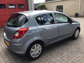 Vaurioauto  passenger cars Opel Corsa 1.4-16v enjoy 2007/1