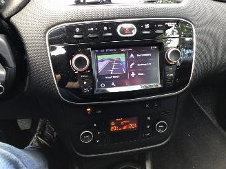 Fiat Punto EVO 0.9 Sempre  zeer lichte schade picture 9