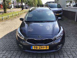Kia Cee d 1.6 GDI PLUS PACK geen schade picture 2