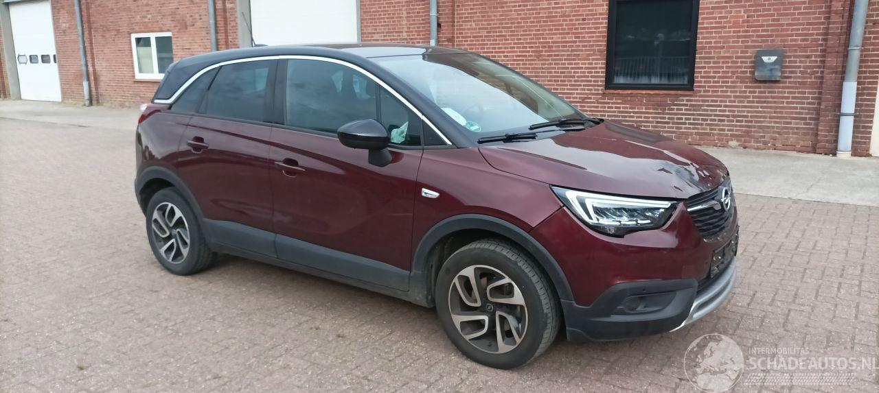 Opel Crossland 1.2-Turbo 110pk Automaat Full-Led koplampen Navigatie Led achterlichten Cruisecontrol stoelverwarming regensensor dimmende binnenspiegel Trekhaak Mistlampen Sportvelgen