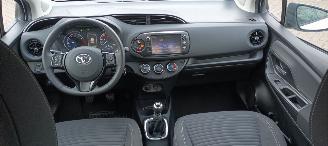 Toyota Yaris 1.5-Benzine 112pk 6-versn Airconditioning stoelverwarming Multicolor Touchscreen Display Achteruitrijcamera picture 23