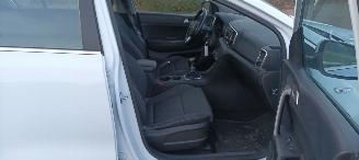 Kia Sportage Bj:9-2017 1.6-benzine 132pk Airconditioning CruiseControl Leren-Stuurwiel armsteun 1-eigenaar! picture 20