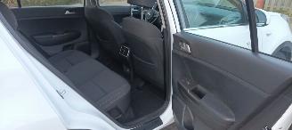 Kia Sportage Bj:9-2017 1.6-benzine 132pk Airconditioning CruiseControl Leren-Stuurwiel armsteun 1-eigenaar! picture 22