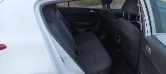 Kia Sportage Bj:9-2017 1.6-benzine 132pk Airconditioning CruiseControl Leren-Stuurwiel armsteun 1-eigenaar! picture 23