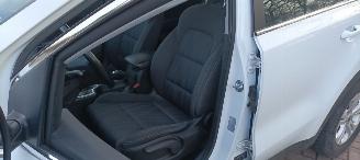 Kia Sportage Bj:9-2017 1.6-benzine 132pk Airconditioning CruiseControl Leren-Stuurwiel armsteun 1-eigenaar! picture 15