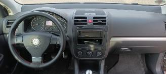 Volkswagen Golf 1.4-16v Climatecontrol CruiseControl Leren-Stuurwiel elektrische ramen Elektrische-spiegels met verwarming Centrale vergrendeling met afstandsbediening mistlampen Parkeersensoren achter Trekhaak picture 13