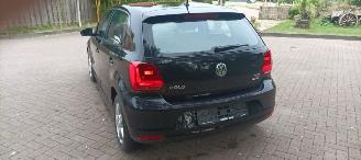 Volkswagen Polo 1.4-TDI Climatecontrol Stoelverwarming leren stuurwiel regensensor Front radar remassist Metallic lak 15 inch velgen picture 6