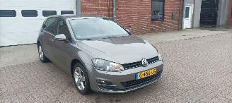 Volkswagen Golf Bj:12-2013 1.2-TSI 105pk Comfortline Climatecontrol CruiseControl Stoelverwarming Lichtautomaat Privacyglas Radio met Infotainment systeem Automatische dimmende binnenspiegel 4xElektrische ramen Elektrische-spiegels met parkeerstand Regensensor Lichtautom picture 1