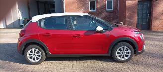 Citroën C3 1.2 Full-Led koplampen Led Dagrijverlichting Airconditioning stoelverwarming CruiseControl multifunctionele stuurwiel Dab audio systeem Lichtautomaat Drivelane assistent Mistlampen picture 2