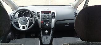 Kia Venga Dream team 1.6-Benzine Automaat Keyless-entry Climatecontrol Stoelverwarming Lichtautomaat Privacyglas leren stuurwiel mistlampen Parkeersensoren Trekhaak 16-inch Kia velgen picture 14