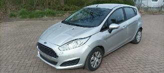 škoda osobní automobily Ford Fiesta 1.5-Diesel 75pk Airco Stoelverwarming leren stuurwiel Led koplampen Pdc Control 2016/6