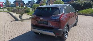 Opel Crossland Innovation 1.2-Turbo 110pk Automaat Navi Led Climatecontrol CruiseControl Stoelverwarming Lichtautomaat Privacyglas Stuurwiel met verwarming inklapbare buitenspiegels Dimmende binnenspiegel Half leren bekleding trekhaak 16-inch Opel velgen picture 4