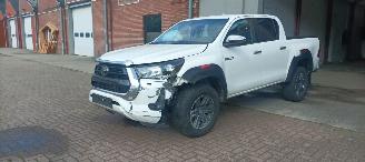 Damaged car Toyota Hilux 2.8D  204pk Automatik 4x4 Double Cab Climatecontrol CruiseControl Comfort 2024/2