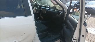 Toyota Hilux 2.8D  204pk Automatik 4x4 Double Cab Climatecontrol CruiseControl Comfort picture 26