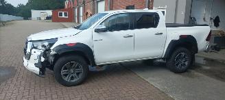 Toyota Hilux 2.8D  204pk Automatik 4x4 Double Cab Climatecontrol CruiseControl Comfort picture 2