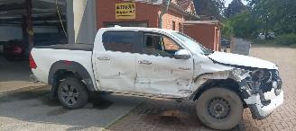 Toyota Hilux 2.8D  204pk Automatik 4x4 Double Cab Climatecontrol CruiseControl Comfort picture 9