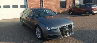 Audi A5 2.0-TDI Automatik Navi Led Climatecontrol CruiseControl Stoelverwarming Lichtautomaat Regensensor Lichtautomaat Mistlampen Afneembare trekhaak Parkeersensoren 18-inch velgen picture 1