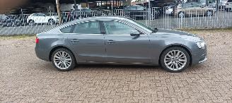 Audi A5 Sportback 2.0 Automaat Navi Xenon Led Climatecontrol CruiseControl Stoelverwarming Lichtautomaat Regensensor Audio CD 18-inch audi velgen Afneembare trekhaak Parkeersensoren voor en achter picture 6