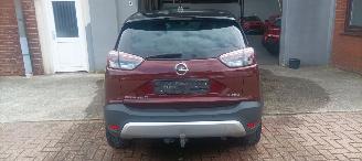 Opel Crossland 1.2 turbo 110pk Automaat Innovation Navigatie Led-Koplampen Led-Achterlichten Stoelverwarming stuurwiel met verwarming Voorruit met verwarming Privacy glas Climatecontrol Dimmende binnenspiegel Parkeersensoren voor en achter Trekhaak 16-inch velgen Mistla picture 4