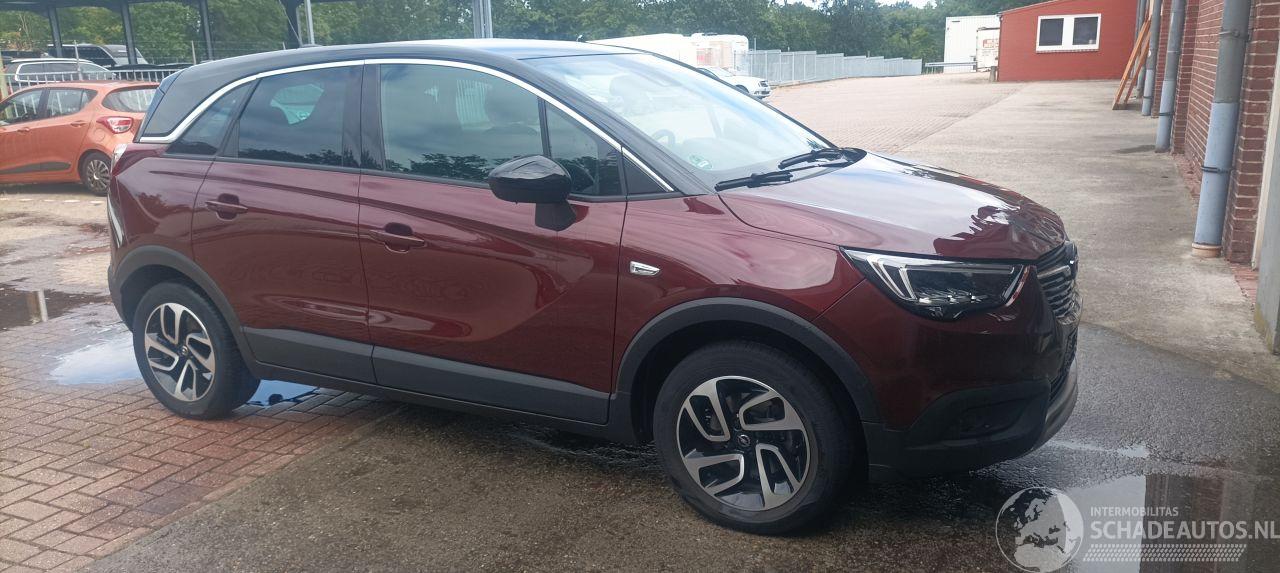 Opel Crossland 1.2 turbo 110pk Automaat Innovation Navigatie Led-Koplampen Led-Achterlichten Stoelverwarming stuurwiel met verwarming Voorruit met verwarming Privacy glas Climatecontrol Dimmende binnenspiegel Parkeersensoren voor en achter Trekhaak 16-inch velgen Mistla