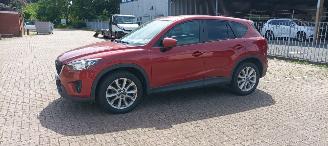 Mazda CX-5 2.2 175pk Automatik 4x4 Navigatie Xenon Climatecontrol CruiseControl Stoelverwarming Lichtautomaat Privacyglas Regensensor Achteruitrijcamera Keyless entry picture 3