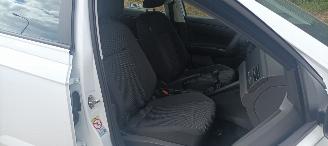 Volkswagen Polo 1.0-mpi Full Led koplampen Airconditioning Stoelverwarming Lichtautomaat cruisecontrol Drivelane assistent Radio Dab Digitale-cockpit picture 30