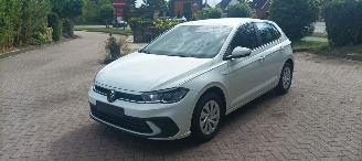 Volkswagen Polo 1.0-mpi Full Led koplampen Airconditioning Stoelverwarming Lichtautomaat cruisecontrol Drivelane assistent Radio Dab Digitale-cockpit picture 11