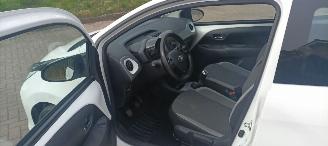 Toyota Aygo Aygo X Facelift 1.0VVT-i 5-deurs Airconditioning Led Dagrijverlichting Led achterlichten Elektrische ramen Elektrische-spiegels met verwarming Centrale vergrendeling met afstandsbediening Hoogglans buiten design picture 8