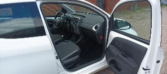 Toyota Aygo Bj 9-2018 1.0 Airconditioning Led verlichting elektrische ruiten elektrische buitenspiegels Leren Stuurwiel picture 8