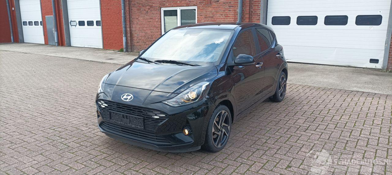 Hyundai I-10 Bj:11-2024 Prime Edition 1.2-mpi Digital Cockpit Navigatie Climatecontrol CruiseControl Stoelverwarming Lichtautomaat Privacyglas keyless Entry Stuurwiel met verwarming Achteruitrijcamera 4xElektrische ramen Elektrische-spiegels Led Dagrijverlichting mist
