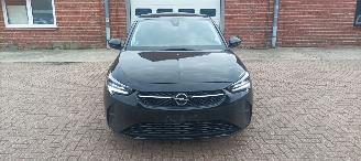 Schadeauto Opel Corsa Bj:07-2020 1.2 Navigatie Full-Led koplampen Cruisecontrol Stoelverwarming stuurwiel met verwarming Lichtautomaat Regensensor Automatische dimmende binnenspiegel Parkeersensoren Achteruitrijcamera privacy glas 2020/12