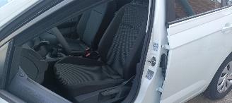 Volkswagen Polo Bj:01-2026 1.0Mpi Full-Led koplampen Cruisecontrol Digital Cockpit Stoelverwarming Lichtautomaat 4xElektrische ramen Elektrische-spiegels met verwarming Centrale vergrendeling met afstandsbediening Start-Stop Drivelane Parkeersensoren voor en achter picture 15