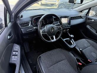 Renault Clio 1.0 TCe Intens CARPLAY - NAVI - LED - PDC picture 2