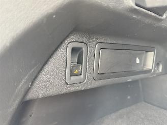 Volkswagen Tiguan 1.5 TSI R-LINE AUTOMAAT-PANO-CAMERA-NAVI picture 12