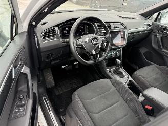 Volkswagen Tiguan 1.5 TSI R-LINE AUTOMAAT-PANO-CAMERA-NAVI picture 3